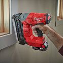 Аккумуляторный гвоздезабиватель нейлер MILWAUKEE M18 CN18GS-202X FUEL